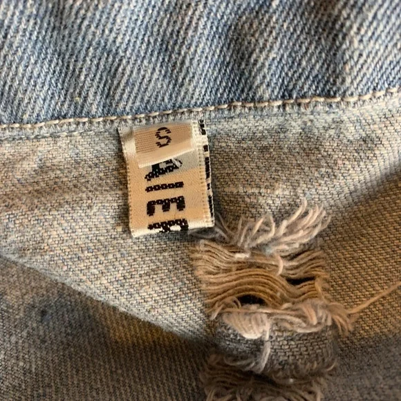 Sold - KAWAII NATION BTS K-POP Where Is My Mind Patch Distressed Denim Jacket - Picture 13 of 13